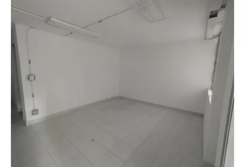 Se Arrienda Amplia Bodega, En Calasanz, Medellín