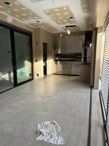 Imagen 8 de 21 de Venta Hermosa Casa A Estrenar Martinez