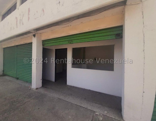 Local Comercial En Alquiler En Barquisimeto Codigo 24-20619, Zona Privilegiada Sin Cortes De Electricidad , A Pie De Calle, Con Sistema De Santamarias, Soy Gabriela Irastorza De Rentahouse.