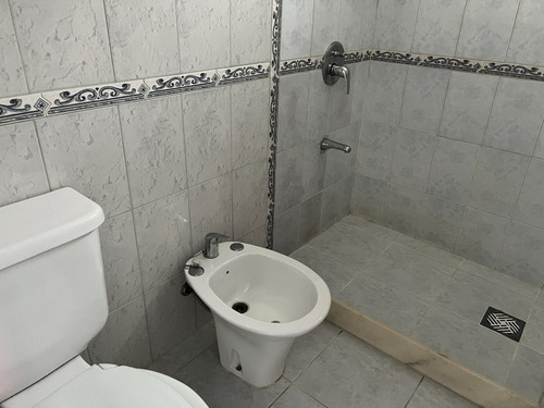 Linda Casa En Ph Planta Baja Entrada Indendiente ( Se Vende Alquilada)