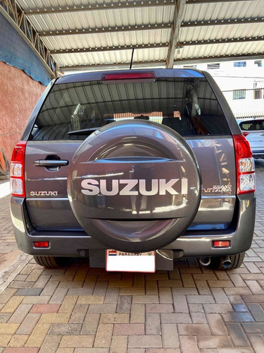Imagen 2 de 12 de Suzuki Grand Vitara 2.0 Mecánico