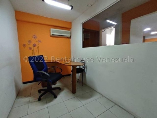 Imagen 3 de 10 de Oficina En Venta En Centro De Barquisimeto - Codigo Flex 22-22371- Maria Gabriela Algarra- 004145156084