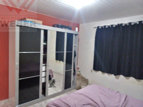 Imagem 3 de 7 de Casa C/ 03 Dormitórios, Ótimo Preço - R$ 106.000,00 - 1776