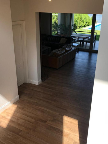 Imagen 17 de 30 de Excelente Casa A La Laguna En Complejo Villa Nueva - San Francisco