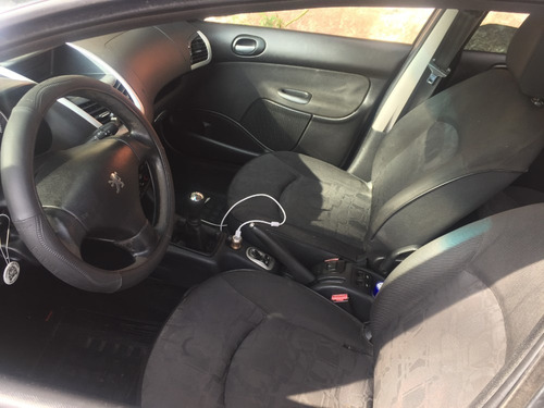 Peugoet 207 Xr Sport 1.4 2011 4 Portas Completão