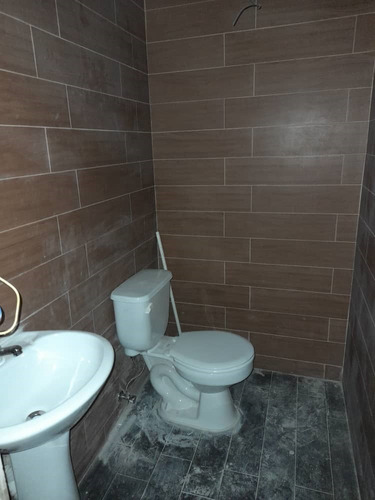 Imagen 10 de 12 de Se Vende Local Comercial En Obra Limpia De 140 Mtrs² En C.c El Recreo, Jfl 04242595983 0412 5437087