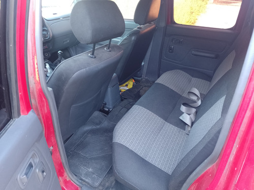 Nissan NP300 2.5 Cabina Doble 133cv 4x2