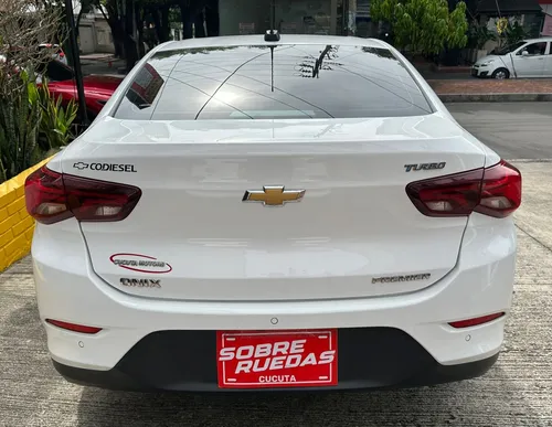 Chevrolet Onix 1.0T Premier Sedan At