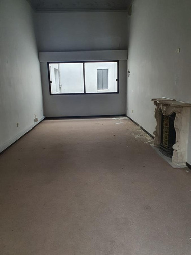 Imagen 11 de 30 de Edificio Entero En Piedras Esq Misiones