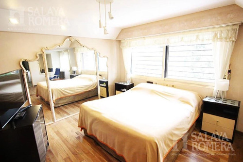 Imagen 4 de 18 de Venta Casa 5 Ambientes Con Jardin Y Pileta Martinez