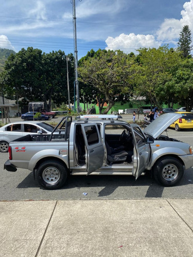 Nissan Frontier 3.0 Std D22