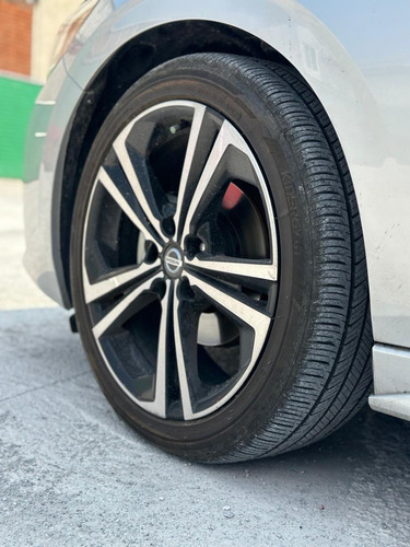 Nissan Sentra Sr 2.0 A/t 2022