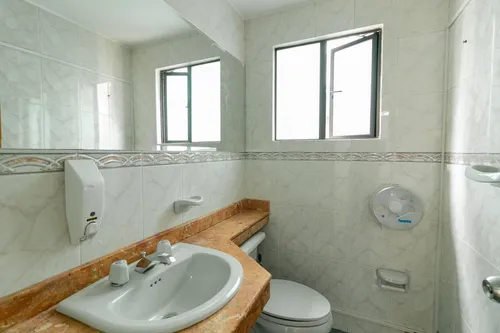 Oficina En Arriendo En Chico Norte. Cod A1094002