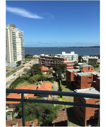 Apartamento A La Venta En Punta Del Este Edificio Sunrise- Ref: 1059