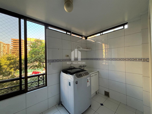 Departamento En Venta De 3d 2b Mas Servicio En Las Condes