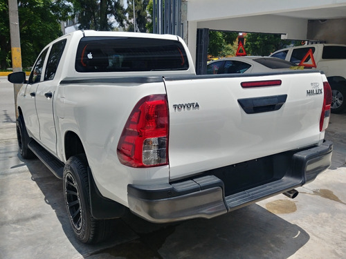Imagen 4 de 10 de Toyota Hilux 2021