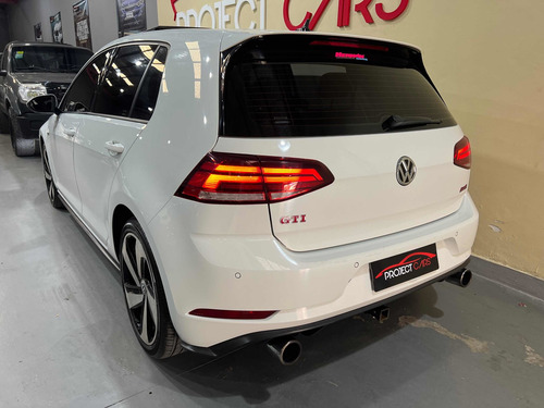 Imagen 11 de 20 de Volkswagen Golf 2018 2.0 Gti Tsi App Connect