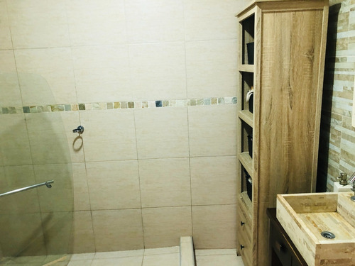 Imagen 5 de 15 de Casa Con Jardín Y Pileta En José C. Paz