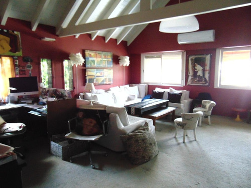 Imagen 15 de 30 de Casa 4 Dormitorios En Venta-, Sobre 911 M2 De Lote. Las Lomas-golf. San Isidro.