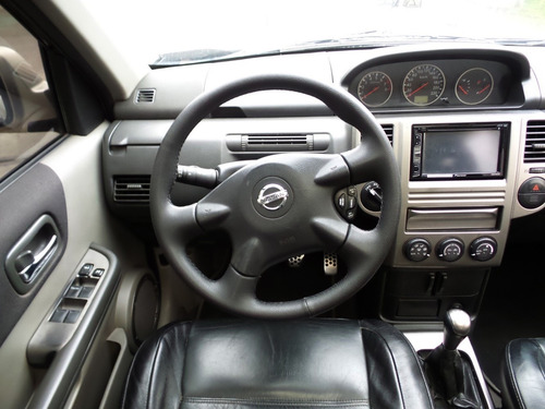 Nissan X-trail 2.500 Mt