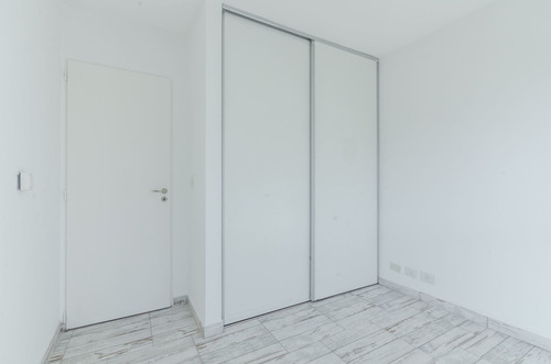 Departamento En Duplex Amb C/cochera Olivos