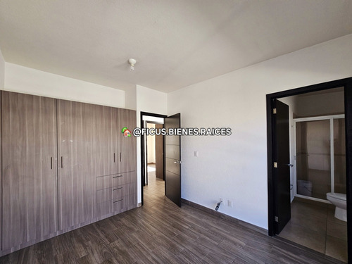 Casa En Venta En Toluca, Fraccionamiento Las Misiones Ii