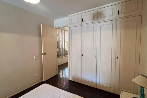 Apartamento À Venda Com 225m², 3 Suítes Com 2 Vagas De Garagem Fixas. Jardim Paulista. Planta Excelente Com Jardim De Inverno.