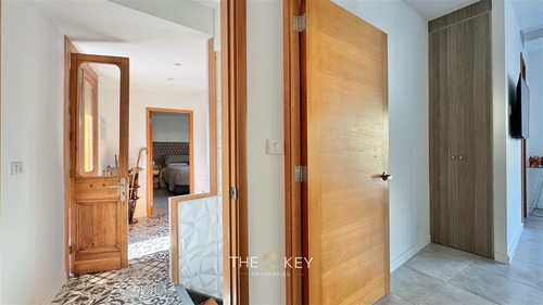 Casa En Venta De 4 Dorm. En Lo Barnechea