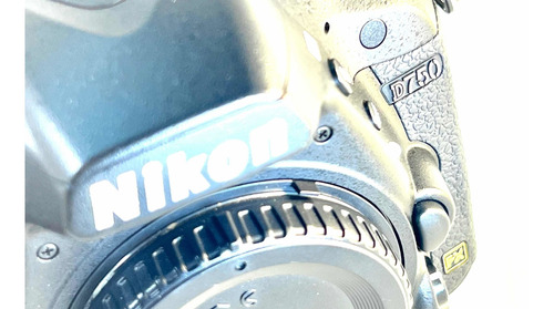 Imagen 1 de 6 de Nikon D750 Fx Cuerpo Solo 14.000 Disparos P&h