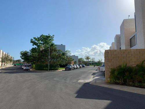 Imagen 23 de 28 de Venta De Casa En Paraiso Playa Del Carmen Cerca Del Mar Caribe