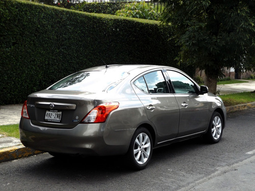 Imagen 7 de 11 de Nissan Versa 2014