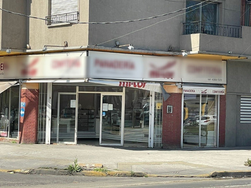 Imagen 3 de 5 de Local 52 Metros En Remedios De Escalada