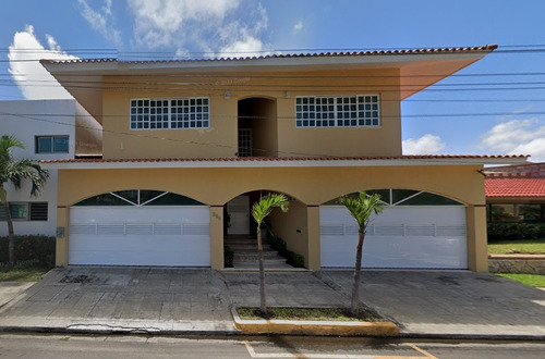 Casa En Venta Boulevard Del Mar 294, Costa De Oro, Veracruz De Recuperación Bancaria. Fm17