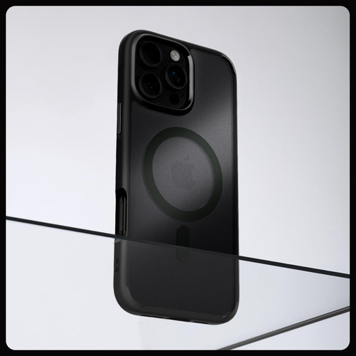 Capa Spigen Ultra Hybrid Magfit P/ iPhone 16 Pro Max Black