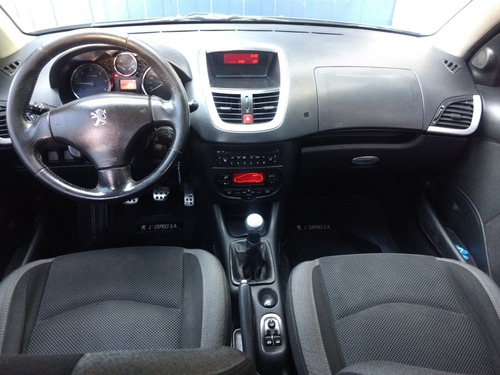 Peugeot 207 2009 2.0 Sedan Xt Hdi