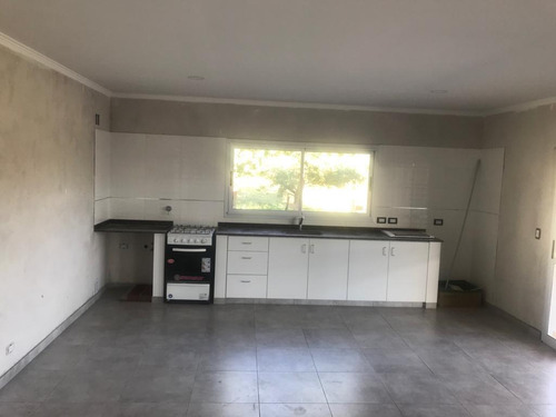 Imagen 3 de 11 de Venta, Quinta, 3 Ambientes, Quincho, Parrilla, Pileta, Jardín, Saladillo.