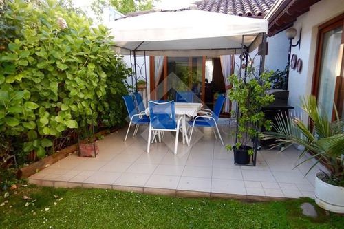 Imagen 8 de 27 de Casa En Venta De 5 Dorm. En Las Condes