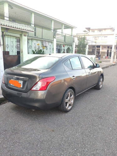 Nissan Versa Mecanico