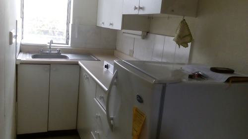 Imagen 2 de 4 de Rento Apartamento Amueblado, Equipado Para Una Persona En Zona 9