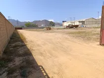 Comprar (hl28) Vendo Terreno Con Benechuria Ideal Para Transporte O Almacen En Toda La Carretera Nacional Guacara Los Guayos Con Plan De Financiamiento Y Negociable Escuchamos Oferta 