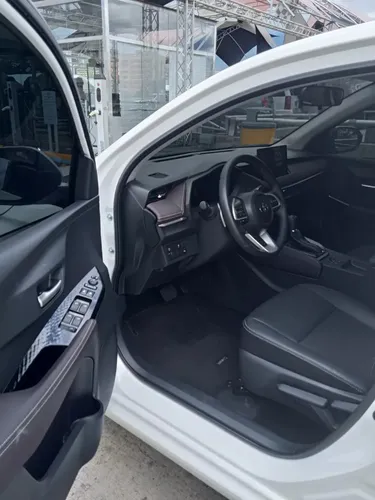 Toyota Yaris G 2024