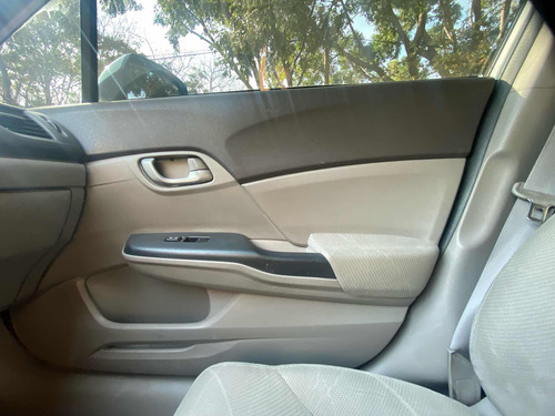 Honda Civic Dmt Lx Sedan At