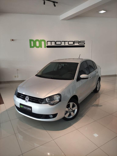 Volkswagen Polo Sedan 1.6 Mi Total Flex 8V 4p