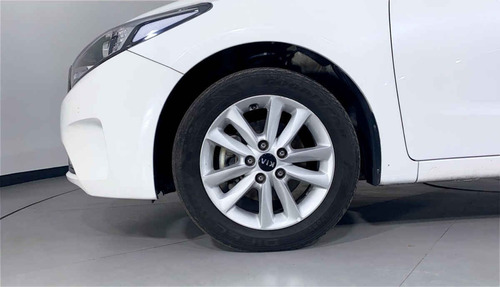 Imagen 6 de 15 de 113130 - Kia Forte Sedan 2018 Con Garantía