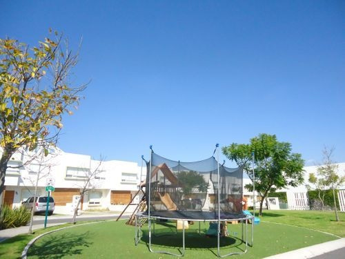 Imagen 3 de 17 de Casa En Renta En Valle De Juriquilla