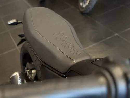 Ducati Scrambler Icon Dark 2025