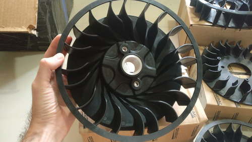 Imagen 3 de 6 de Fan Ventilador Aspas Turbina Generac Lado Escape, 14kw 17 20