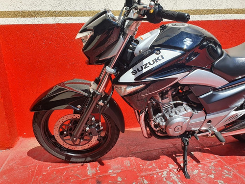 Suzuki Inazuma 250 2016 Preta