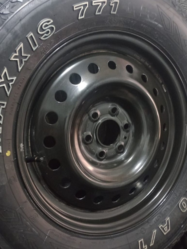 Rin 17 Nissan Frontier 2023 + Llanta Nueva 770 Maxxis