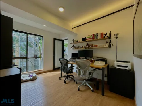 Apto Remodelado Con Mucho Diseño En Las Lomas, El...(mls#255345)